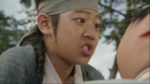 Tree With Deep Roots Ep 01.avi_000580447