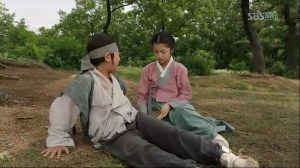 Tree With Deep Roots Ep 01.avi_001351084