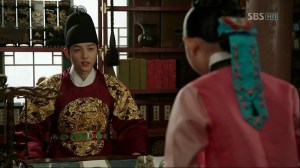 Tree With Deep Roots Ep 01.avi_002862228