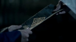 Tree with Deep Roots Ep 08.avi_001285685