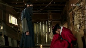 Tree with Deep Roots Ep 08.avi_001633066