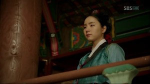 Tree with Deep Roots Ep 10.avi_001529796