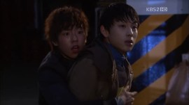 The.Equator.Man.720p-KOR.avi_001157791