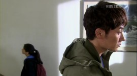 The.Equator.Man.E05.450p-HANrel.avi_003772972