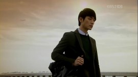 The.Equator.Man.E09.450p-HANrel.avi_002367033