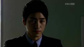 The.Equator.Man.E09.450p-HANrel.avi_002476976