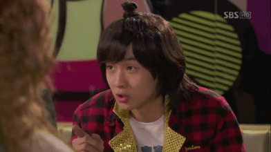 vlcsnap-2012-04-07-22h09m25s125