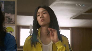 vlcsnap-2012-04-09-23h42m06s230