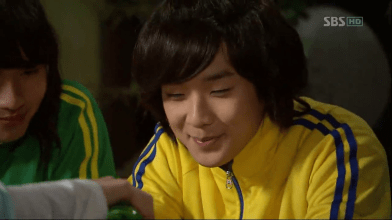 vlcsnap-2012-04-10-00h36m29s129