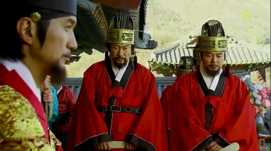 The Moon that Embraces the Sun Ep 01.avi_002214714