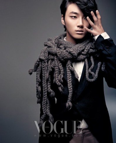 yoonsiyoon+vogue+jan10