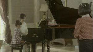 That Winter The Wind Blows E05.avi_002030330