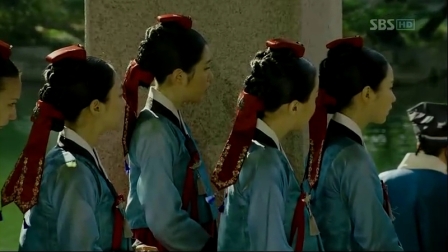 Tree with Deep Roots Ep 08.avi_000538138