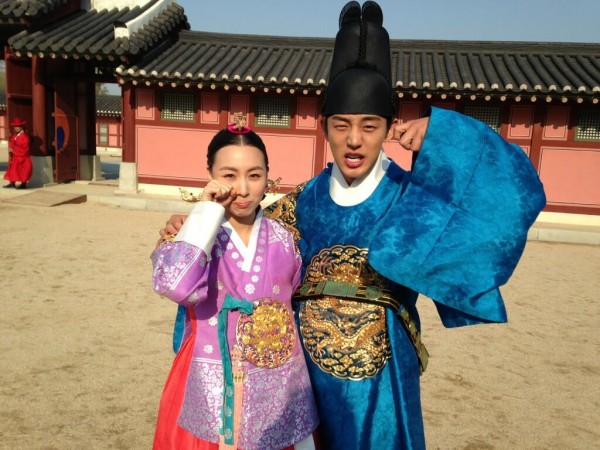 A close competitor to my Soonjung ship: Soonkyung (which also means police :P). I might as well sink with both ships because I'm that fearless. 