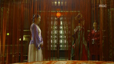 Empress.Ki.E10.131126.HDTV.XviD-LIMO.avi_003381514