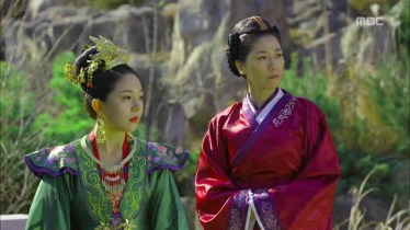 Empress.Ki.E11.131202.HDTV.XviD-LIMO.avi_000640240