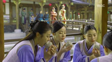 Empress.Ki.E12.131203.HDTV.XviD-LIMO.avi_000353520