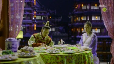 Empress.Ki.E12.131203.HDTV.XviD-LIMO.avi_000619119