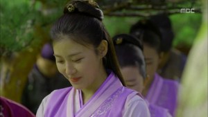 Empress.Ki.E14.131210.HDTV.XviD-LIMO.avi_001984250