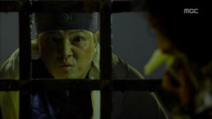 Empress.Ki.E16.131217.HDTV.XviD-LIMO.avi_001316916