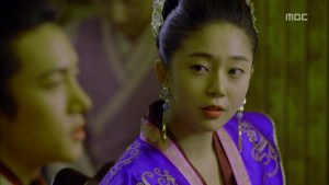 Empress.Ki.E17.131223.HDTV.XviD-LIMO.avi_003239039