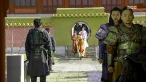 Empress.Ki.E18.131224.HDTV.XviD-LIMO.avi_001214581