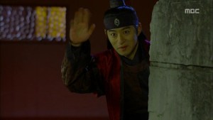 Empress.Ki.E18.131224.HDTV.XviD-LIMO.avi_001461394