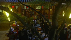 Empress.Ki.E20.140107.HDTV.XviD-LIMO.avi_000253353