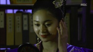 Empress.Ki.E20.140107.HDTV.XviD-LIMO.avi_001016850