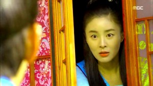 Empress.Ki.E22.140114.HDTV.XviD-LIMO.avi_002723456