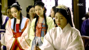 Empress.Ki.E25.140127.HDTV.XviD-LIMO.avi_003044077