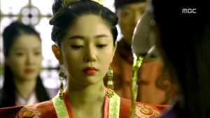 Empress.Ki.E27.140203.HDTV.XviD-LIMO.avi_000137203