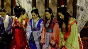 Empress.Ki.E28.140204.HDTV.XviD-LIMO.avi_001873473