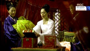 Empress.Ki.E30.140217.HDTV.XviD-LIMO.avi_000260427