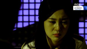 Empress.Ki.E30.140217.HDTV.XviD-LIMO.avi_002737103