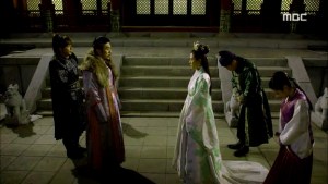 Empress.Ki.E32.140224.HDTV.XviD-LIMO.avi_000295795