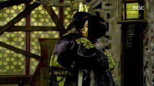 Empress.Ki.E36.140310.HDTV.XviD-LIMO.avi_002978778