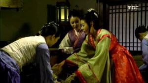 Empress.Ki.E37.140311.HDTV.XviD-LIMO.avi_000110276