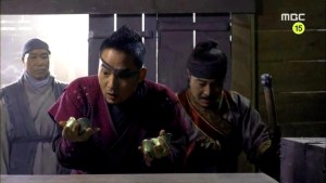 Empress.Ki.E41.140325.HDTV.XviD-LIMO.avi_001230997