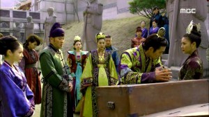 Empress.Ki.E41.140325.HDTV.XviD-LIMO.avi_003478445