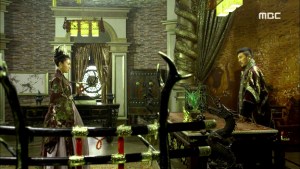 Empress.Ki.E42.140331.HDTV.XviD-LIMO.avi_000496796