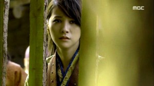 Empress.Ki.E44.140407.HDTV.XviD-LIMO.avi_002829095