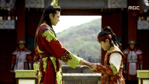 Empress.Ki.E45.140408.HDTV.XviD-LIMO.avi_003089422