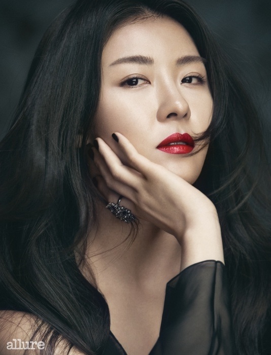 hajiwon+allure+july14+4