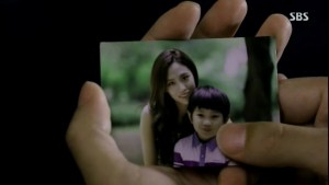 Temptation E01.avi_001002502