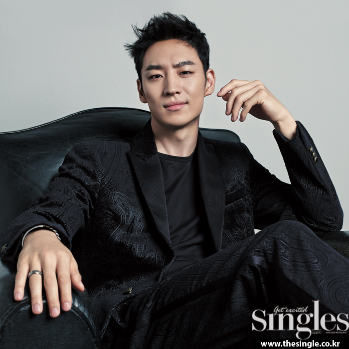 leejehoon+singles+sept14_5