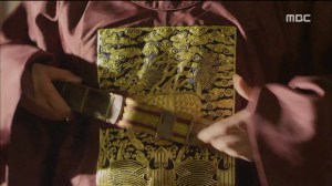 The.Night.Watchman.E05.140818.HDTV.H264.450p-LIMO.avi_001284551