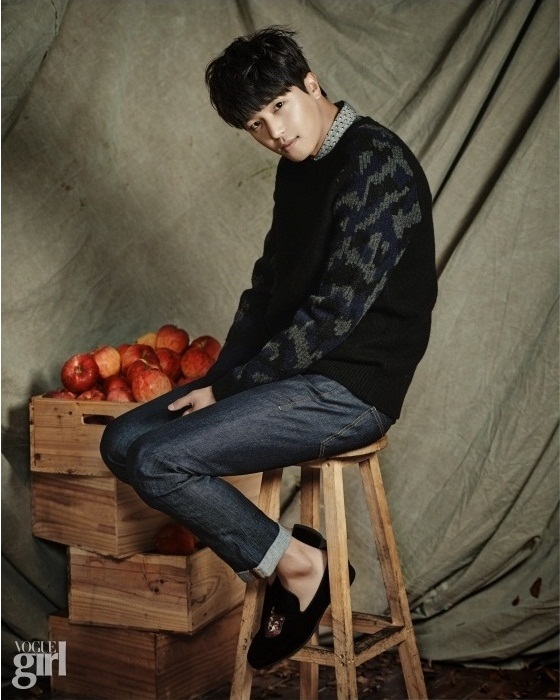 yeonwoojin+voguegirl+oct14_5