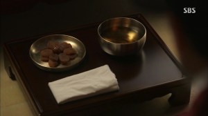 Secret Door E06.mp4_001894457