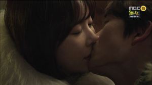 Kill.Me.Heal.Me.E14.150219.HDTV.H264.450p-LIMO.avi_001868313